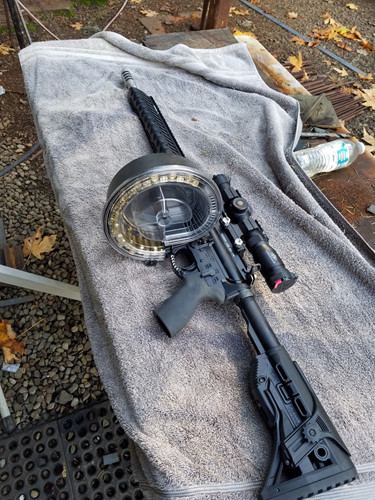 Uy lực súng trường tấn công nghìn USD thách thức mọi loại giáp